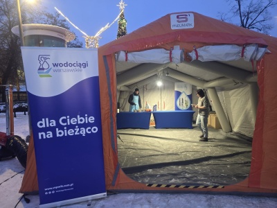 Całodobowe punkty ciepła dłużej. Warszawa walczy z silnym mrozem