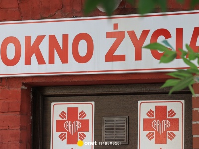 Kilkumiesięczne dziecko znalezione w oknie życia w Ostrzeszowie