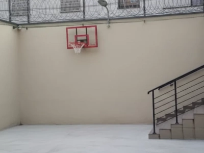 13-latek, sprawca licznych kradzieży sklepowych, decyzją sądu trafił do Schroniska dla Nieletnich