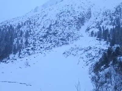Tatry. Wzrosło zagrożenie lawinowe do drugiego stopnia