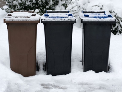 Śmieci zostaną pod domem. Brązowe i czarne pojemniki nie będą opróżniane