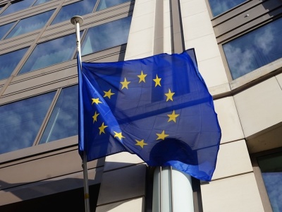 Komisja USA zarzuca UE wpływanie na wybory przez cenzurę!