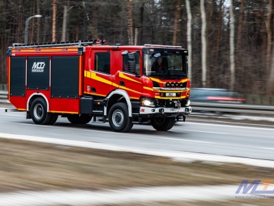 Ciężkie wozy trafią do jednostek PSP. Wybrano wykonawcę