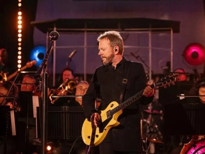 Jack Bauer zamienia broń na gitarę. Kiefer Sutherland zagra koncert w Warszawie!