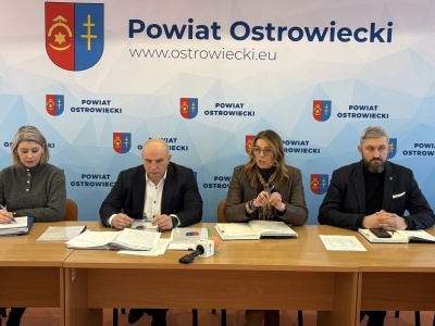 Mapa turystyczna powiatu ostrowieckiego gotowa. Jest na niej prawie 300 punktów, ale mogą pojawić się kolejne