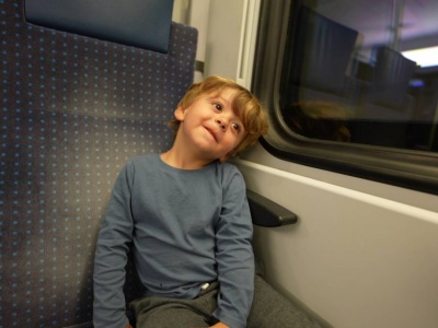 Dzieci nie powinny być wykluczane w przestrzeni publicznej. Można zrobić 