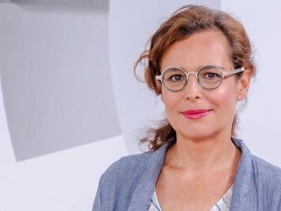 Gigantyczne kwoty zasilają konto Agaty Passent. Dziennikarka nie musiałaby pracować do końca życia