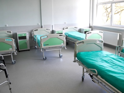 Ruszyła seria łączenia szpitali. Oby zyskali pacjenci, bo na razie ta reforma jest sierotą