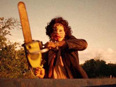 Teksańska masakra piłą mechaniczną powraca w formie serialowej od A24! W obsadzie gwiazda Top Gun: Maverick!