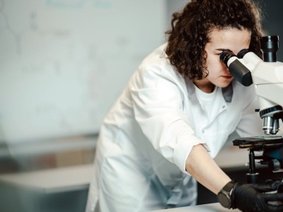 CT-01 od Captor Therapeutics z pierwszym sygnałem skuteczności w raku wątroby