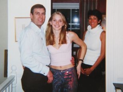 Książę Andrzej zaprzeczał, że ją spotkał. Akta Epsteina potwierdzają