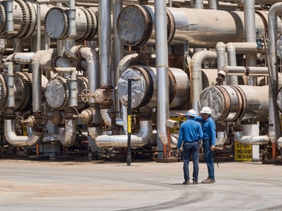 Rosja obniża ceny ropy chcąc odciągnąć Indie od USA