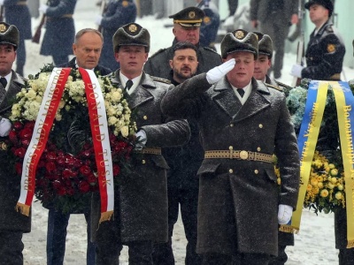 Tusk w Kijowie. Spotkanie z Zełenskim i hołd obrońcom Ukrainy