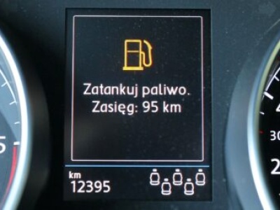 Ile można przejechać na rezerwie?
