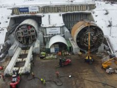 Wywiercili jedną nawę. Teraz będą odwracać gigantyczną maszynę