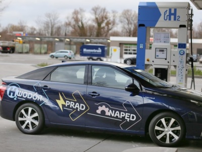 Samochody elektryczne to ślepa uliczka? Coraz więcej firm inwestuje w gaz