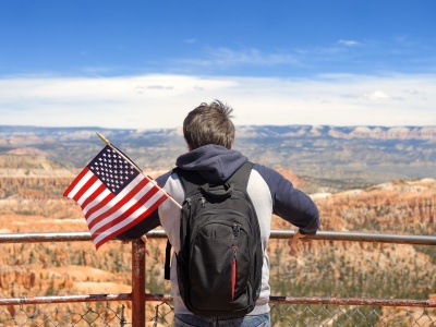 Potężny spadek popytu na loty z Europy do USA! Złe wieści dla LOT, dobre dla pasażerów – bilety mogą być najtańsze od lat