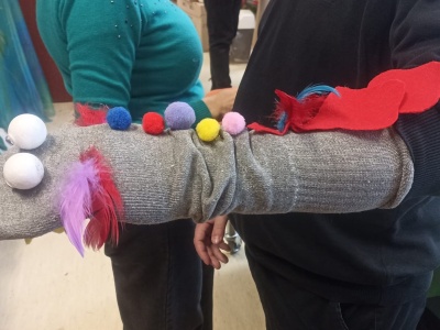 Ferie w Baju Pomorskim w Toruniu. Można stworzyć teatralne lalki, kukły i pacynki