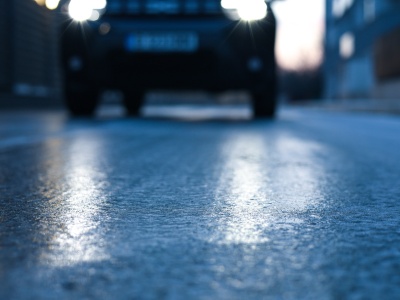 Gołoledź nie odpuszcza. Ostrzeżenie IMGW przedłużone