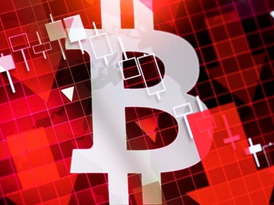 Bitcoin spadł o prawie 50% od szczytu