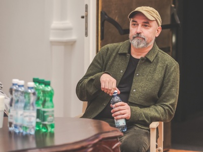 Kielecki teatr nadal bez dyrektora, mimo że sąd uznał skargę Jacka Jabrzyka