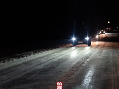 Jak sprawdzić, czy droga jest śliska? Znam jeden sposób, którego nauczył mnie ojciec