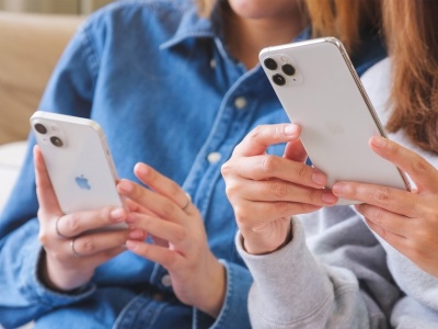 Blokada IMEI w Plus, Play, T-Mobile i Orange. Jak odblokować telefon?