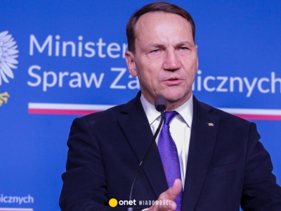 Radosław Sikorski o odznaczeniu Michaela Ollisa: doceniamy to, co zrobił dla naszego żołnierza
