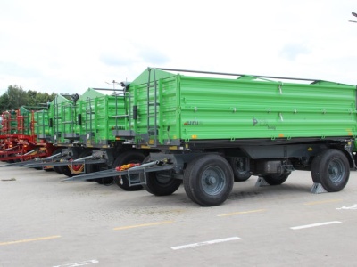 Nowe przyczepy sprzedają się jak świeże bułki.  Wielkie przetasowanie na rynku