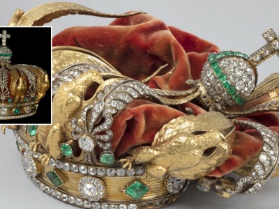 Słynna korona z Luwru odzyskana po włamaniu. 