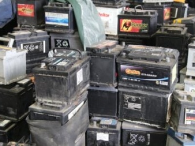 Zostawiasz stary akumulator w sklepie? Możesz sporo stracić!