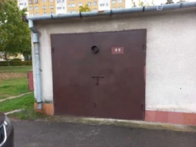 Nowe zasady podatku od nieruchomości. Garaż jako magazyn kosztuje 30 zł/m²