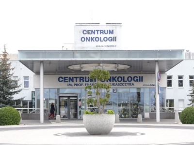 Rozbudowa Centrum Onkologii opóźniła się o kilka lat, a politycy mają czelność przypisywać sobie sukcesy