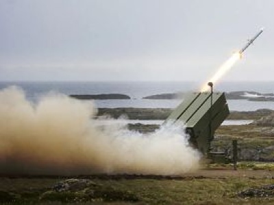 Ukraina potrzebuje tych rakiet jak powietrza. Dostarczy je sąsiad USA