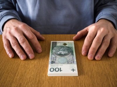 Komornicy coraz częściej blokują konta kierowców. Problem ma już 351 tys. osób. Rekordzista stracił 5 mln