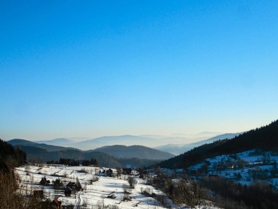 Ta wieś to rekordzistka. Ma 18 km długości i jest większa niż Monako