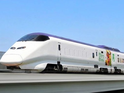 Trzysta na godzinę z owocami morza. Japonia uruchamia towarowy pociąg dużych prędkości