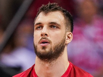 Świetny występ Hubera w Japonii! Jego zespół przerwał koszmarną serię