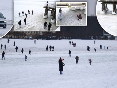 Weszli pod molo w Sopocie i robili zdjęcia. Straż z brzegu mogła tylko patrzeć