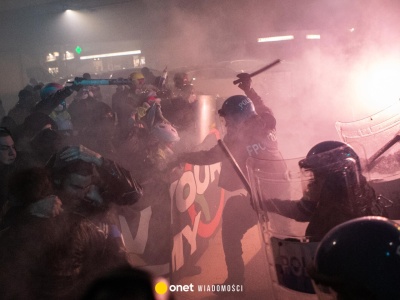 Protest przed wioską olimpijską. Policja użyła gazu łzawiącego