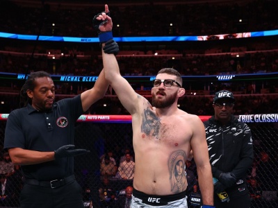 Kapitalna seria Michała Oleksiejczuka w UFC. Tym razem razem wygrał na punkty