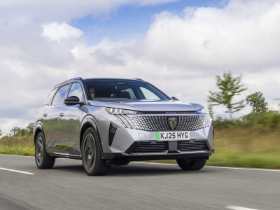 Nowy Peugeot 5008 jeszcze droższy. Nowy, polski cennik na rok 2026 