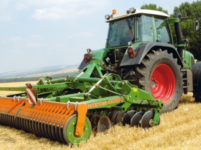 Amazone Catros ma 25 lat. Jak talerzówka zmieniła uprawę ścierniska i dokąd zmierza?