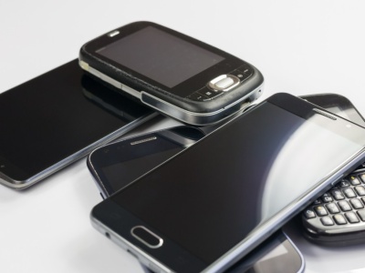 Smartfony kiedyś i dzisiaj. Tych funkcji już w nich nie ma