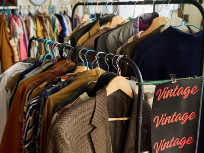 Zapomnij o marynarce. Wiosną królować będzie kurtka sprzed lat