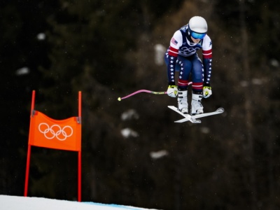 Igrzyska 2026/narciarstwo alpejskie: Amerykanka Breezy Johnson najlepsza w zjeździe, groźny wypadek jednej z najlepszych alpejek w historii 41-letniej Amerykanki Lindsey Vonn