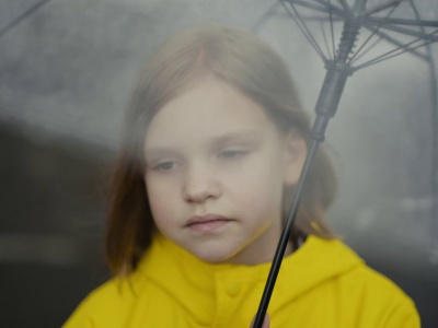 Nigdy nie mów tego, gdy dziecko zadaje pytanie. Możesz zniechęcić je do ciekawości