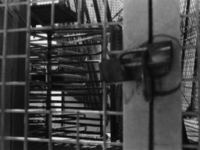 Bezimienne groby z pomarańczowej ziemi