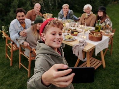 Jak wygląda dziedziczenie mieszkania po rodzicach bez testamentu? Zasady, formalności i podatki