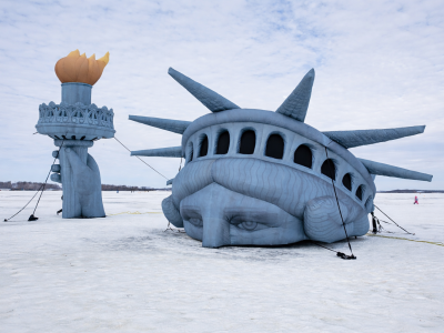 Lake Mendota skute lodem. Zimowy festiwal przyciąga mieszkańców Wisconsin